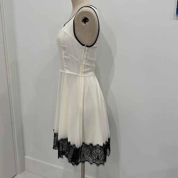 Express white with black lace dress (size 6) NWT - Picture 2 of 6